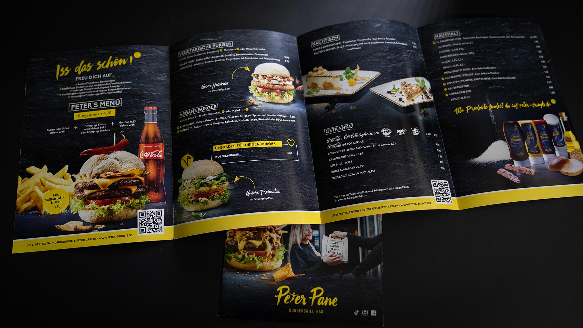 aufgeklappter Restaurantflyer im Wickelfalz